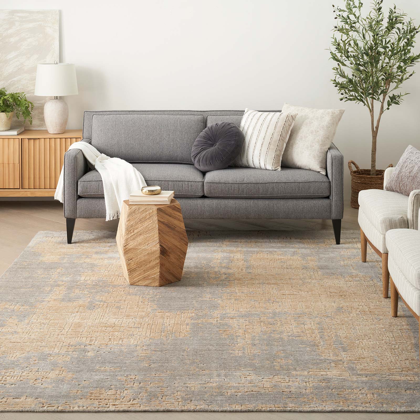 Nourison alfombra Harmony HAY05 GRYGD GREY GOLD 8x10 099446936332 interior 3